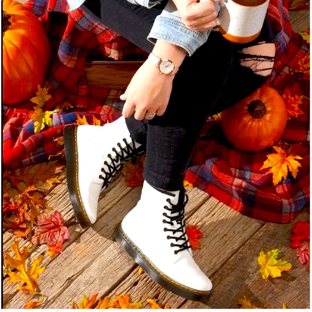 Dr. Martens Zavala Moto Combat Boots Air Wair - White - Size 9